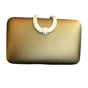 INC International Concepts Green Clutch Purse With Removable Chain